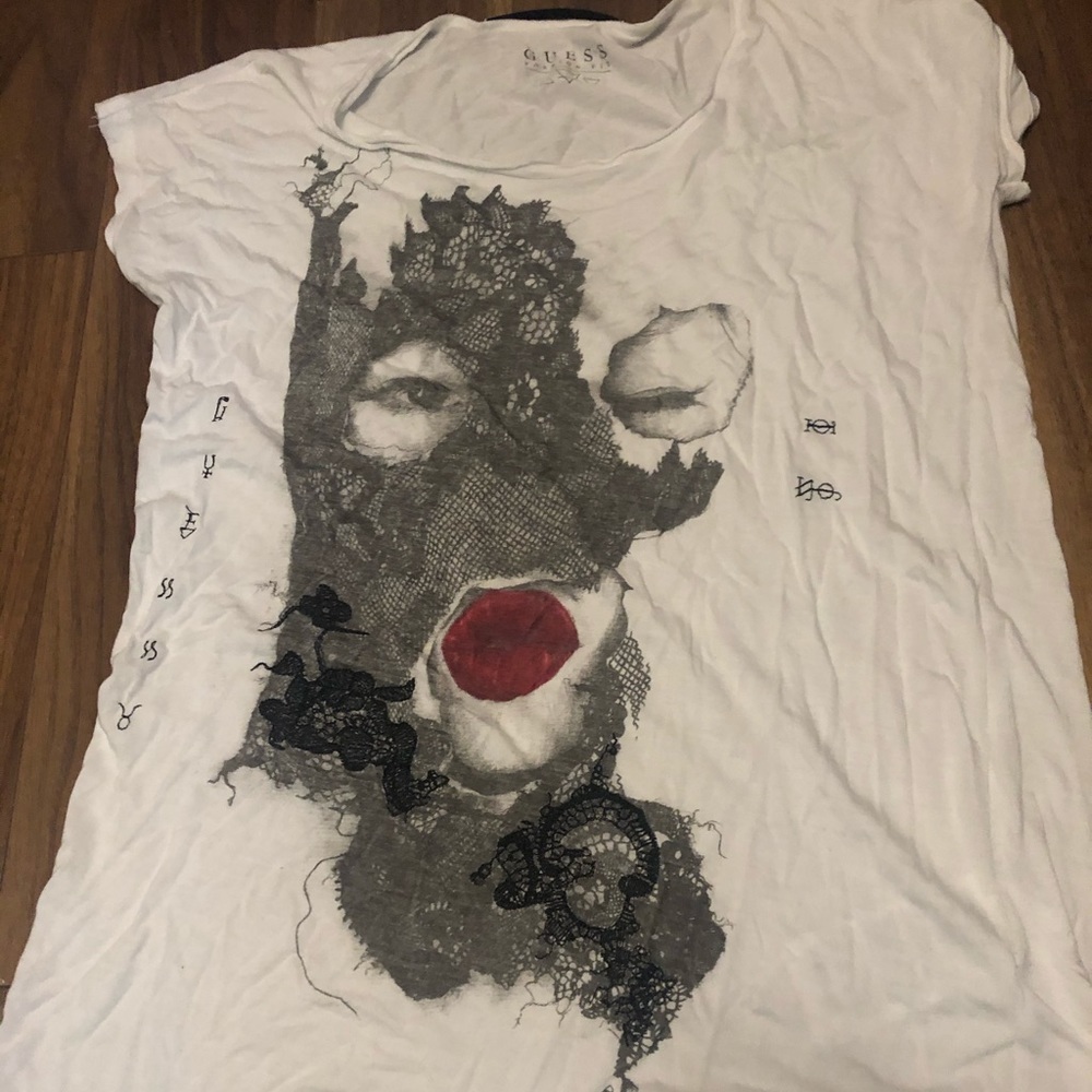 Guess Fashion Tee